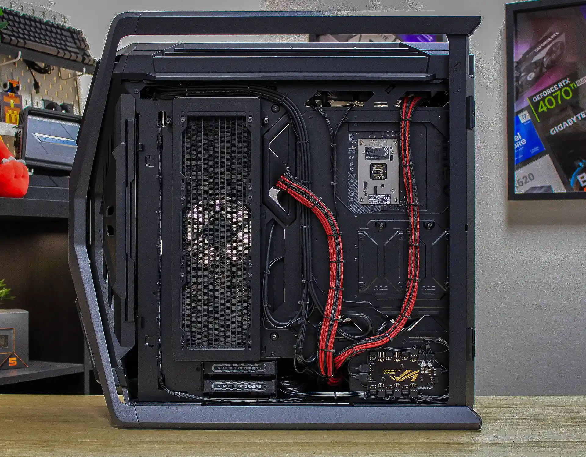 Precizní cable management